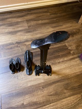 Vintage Cast Iron Shoe Cobblers Anvil Stand “big Boy” Brand And 3 Shoe Molds