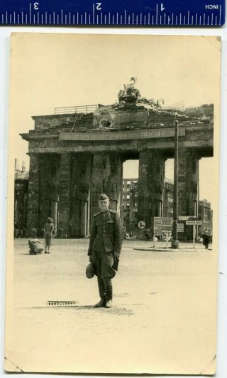 Wwii Photo Ussr,  Red Army Pilot Aviation In Berlin Street Unter Der Linden,  1945