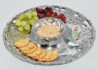 Arthur Court Grape 14 " Round Chip / Vegetable / Fruit And Dip Tray Xlnt