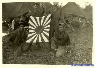 Port.  Photo: War Trophy Us Troops Posed W/ Captured Japanese Battle Flag