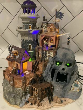 Lemax Spooky Town Isle Of Doom Lighthouse 45002 2004 Halloween Village Fog
