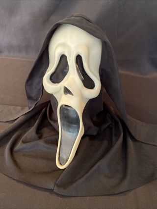 Vintage 1990s G2 Scream Ghostface Mask Fun World Div Poly Shroud Glows In Dark