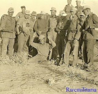 Tough Wehrmacht Afrika Korps Squad W/ Rifles,  Mp - 40 Sub - Mg & British Helmet
