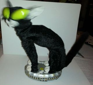 Fraidy Black Alley Cat by Gemmy Halloween Sings Somebody ' s watching Me Animated 3