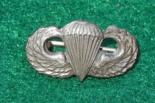 Wwii Us Army Airborne Mini Hat Sized Sterling Parachutist Jump Wings Pin