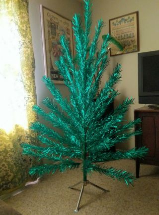 Vintage Aluminum Christmas Tree Teal Green Star Band Co 6ft 49 Branches