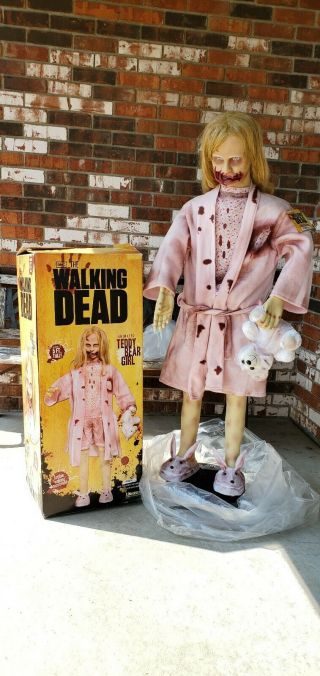 Walking Dead Teddy Bear Girl Lifesize Animatronic Spirit Halloween Zombie Prop