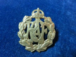 Orig Ww2 1st Pattern Cap Badge " Rcaf - Royal Canadian Air Force "