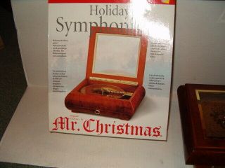 Mr.  Christmas Holidays Symphonium Music Box 16 Song Discs 2004 Great