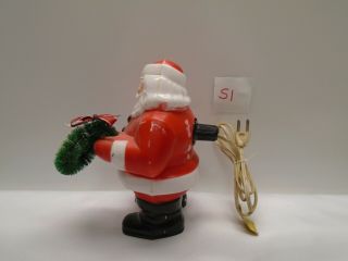 Vintage Christmas HARD PLASTIC SANTA CLAUS WITH WREATH BLOW MOLD LIGHTED S1 2