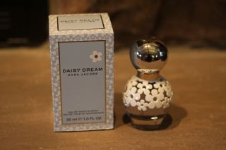 Marc Jacobs Daisy Dream Eau De Toilette Spray 1 Fl Oz For Women
