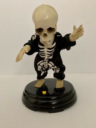 Gemmy Halloween Grave Raver Livin The Vida Loca Skeleton Animated Sound Dancing