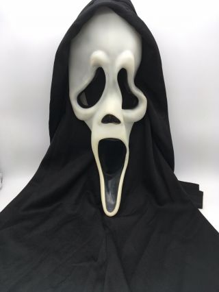 Scream Ghost Face Mask Easter Unlimited Inc 9206 Glows Halloween