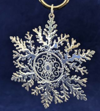 Mma Snowflake Ornament 1999 Inspired By A Louis Comfort Tiffany Design