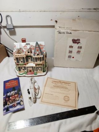 Lefton Colonial Village Christmas: Treviso House,  1996,  Box And Deed,  10392 - 96 - 00