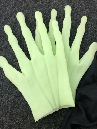 Vintage Creepy Alien Mask With Extra Long Finger Gloves Rubber Alien Hands 2