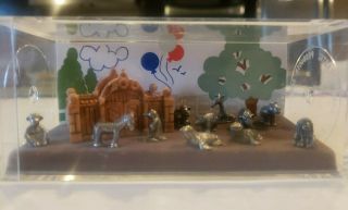 1983 Hudson Pewter Mini World Storybox It’s All Happening At The Zoo