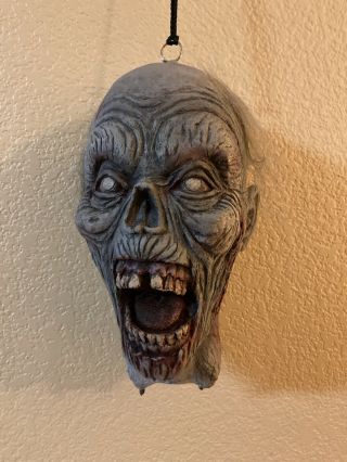 Halloween Life Size Latex Severed Zombie Corpse Head Hanging Decapitated