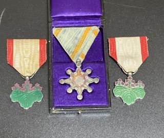Wwii Japanese Order Of The Sacred Treasure 8th Class Medal And Rising Sun Medal