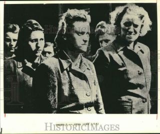 Press Photo Female Ss Guards At Nazi Concentration Camp Of Auschwitz Ii