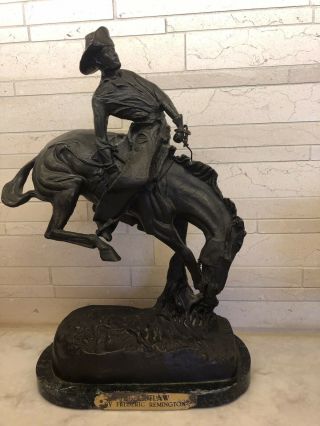 Frederick Remington " Outlaw " Statue Of Wrangling Cowboy Signed Bronze