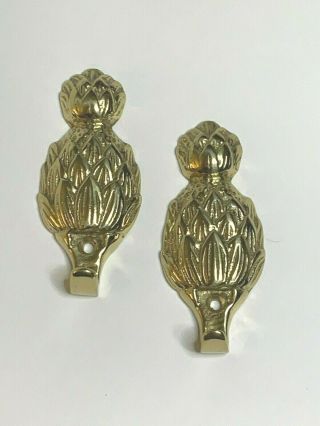 Set Of 2 - The Bombay Company Picture Hanger Pineapple Wall Hooks.  Vintage.  Euc