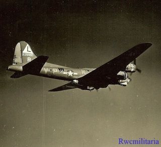 Org.  Photo: Aerial View 381st Bomb Group B - 17 Bomber (42 - 39997) Over Berlin