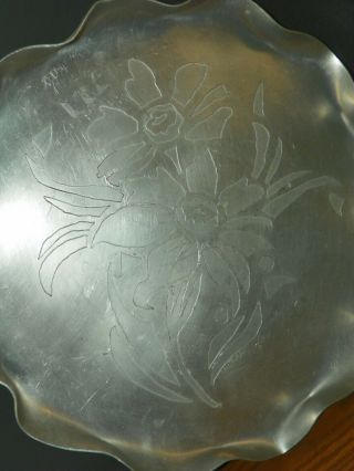Vintage Floral Design Hand Wrought Aluminum Scalloped Tray Signed MATTIE 3