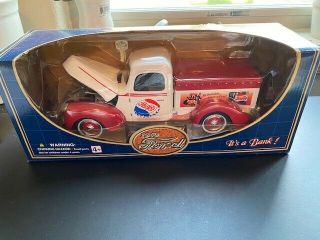 1940 Ford Pepsi Cola Die Cast Pick Up Delivery Truck Bank 1:18 Golden Wheel