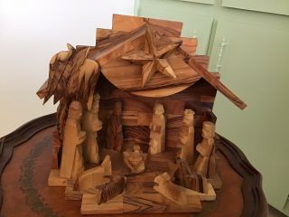 Israel Nativity Manger Scene Hand Carved Olive Wood Music Box Plays Silent Night