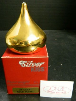 Vintage 24 Karat Gold Plated Hershey Kiss Paperweight 2.  75 " X 2.  63 " Excel