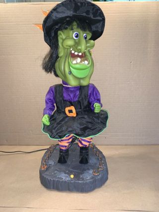 Gemmy Animated Big Head Witch Dancing Halloween Decoration Singing I Want Candy