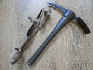Ww2 U.  S.  Army Pick Axe With Carrying Case Made By Diamond Calk Dated 1944