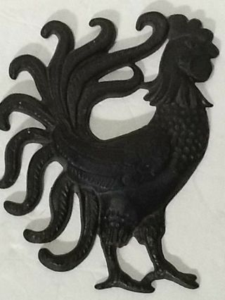 Vintage Pa Farm Cast Iron Rooster Wall Plaque Hanging 9 X 7 Black