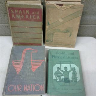4 Ww2 World War 2 Era School Books Textbooks Spanish History Phys Ed (i30)