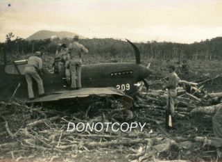 Wwii Photo - American Gi’s Examining Wrecked P - 40 Warhawk,  South Pacific