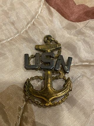 WW2 era US Navy Chief Petty Officer Cap Badge,  Pin - Back,  Full Size 2