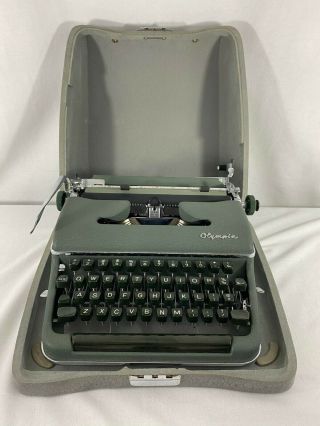 Vintage 1959 Olympia Sm4 Dark Green Portable Typewriter With Silver Case