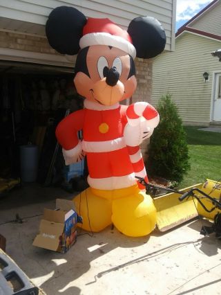 Gemmy 8 - Foot Disney Mickey Mouse Dressed As Santa Airblown Inflatable Complete