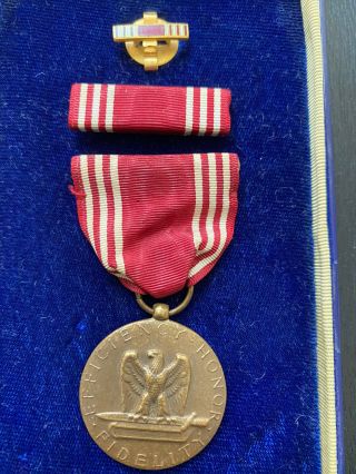 Vintage Wwii Ww2 Us Army Good Conduct Medal With Ribbon & Case