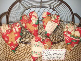5 Gingerbread Hearts Ornaments Vintage Look Christmas Decor Wreath Accents
