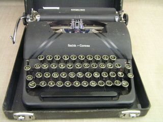 1946 Vtg.  Smith Corona Sterling 4a " Tuxedo " Floating Shift Typewriter W/case