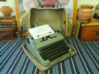 Olympia Typewriter Model Sm3 Deluxe,  1955,  Qwerty,