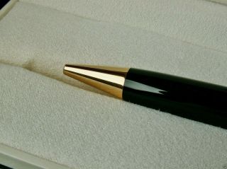 Montblanc Legrand Series: 161 Ballpoint Pen in Black and Gold 3