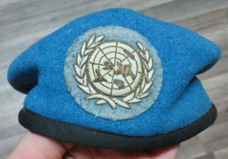Orig Vintage " Un " United Nations Blue Beret With Officers Bullion Wire Cap Badge