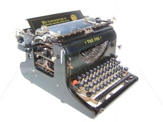 Antique 1918 Fox Model 25 Vintage Typewriter - 119208