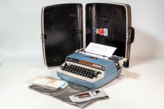 1970 Smith Corona Electra 220 Electric Typewriter W Case Cover Manuals