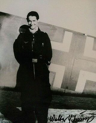 Wwii Luftwaffe Jg 5 206 Victory Fighter Ace Walter Schuck Signed 8x10 B&w Photo