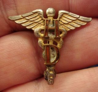 U.  S.  Army Medical Corps " Hd " - Hospital Dietitian - Enameled Caduceus Insignia
