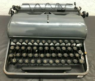Vintage Grey Olympia Model Sg1 German Typewriter